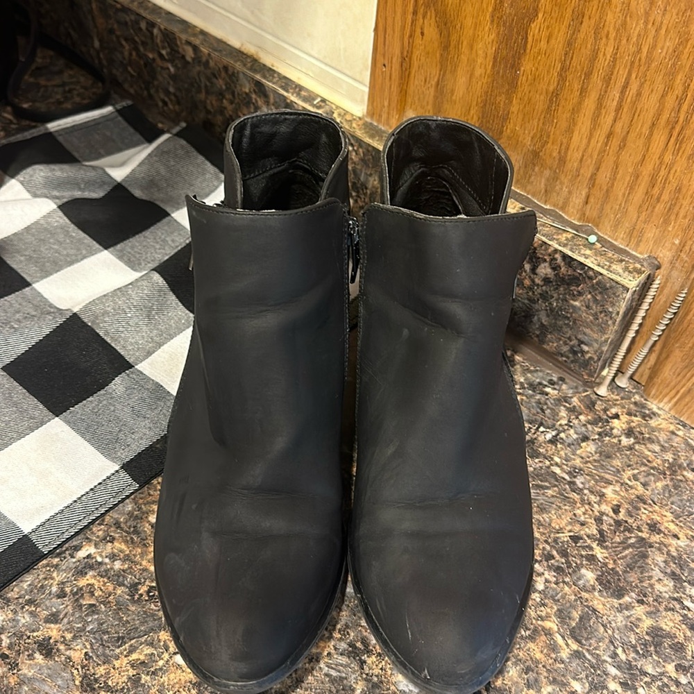 Ankle boots